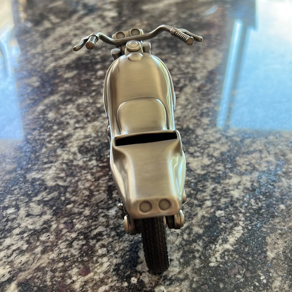 Mini motorcycle coin bank - Picture 3 of 7